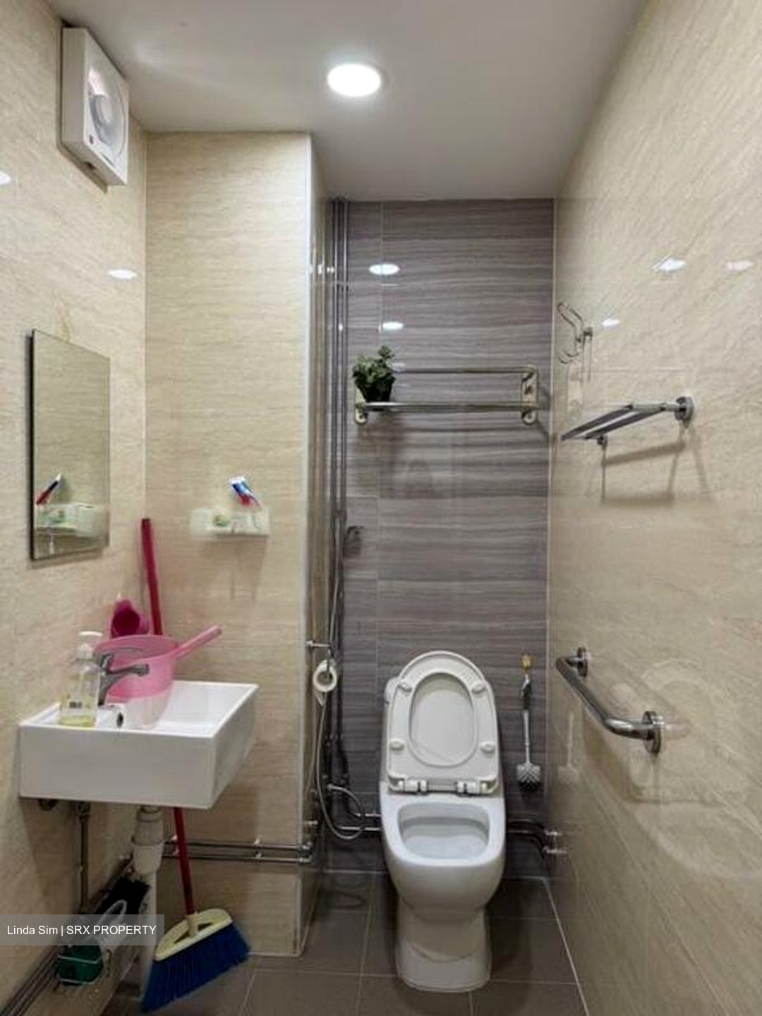 Cambridge Road (D8), Terrace #452327501